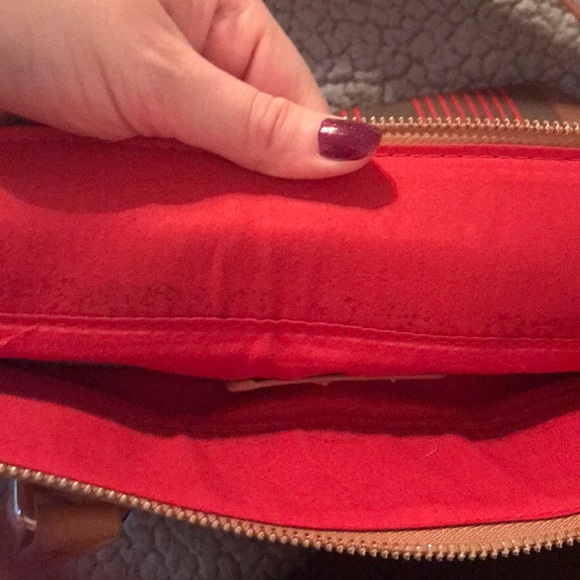 Adrienne Vittadini medium size tote - Picture 5 of 6